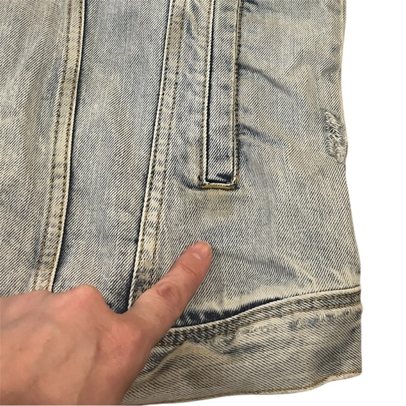 H&M x COACHELLA Light Blue Distressed Denim Jacket Medium - Picture 8 of 9